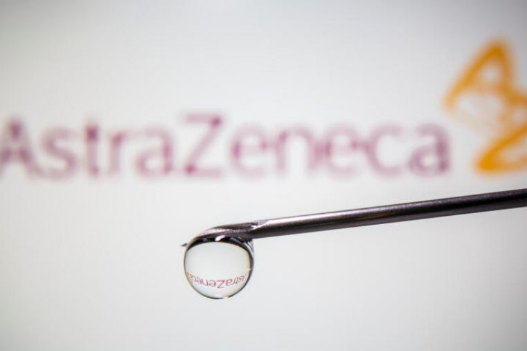 Funcionarios de la UE dicen que AstraZeneca ha renunciado a la llamada de vacunación