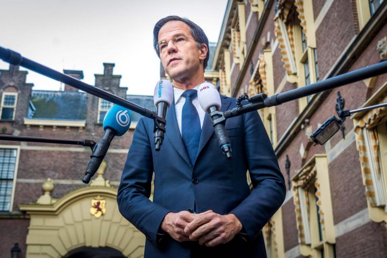 La solidaridad con el coronavirus protege al primer ministro holandés Rutte del escándalo
