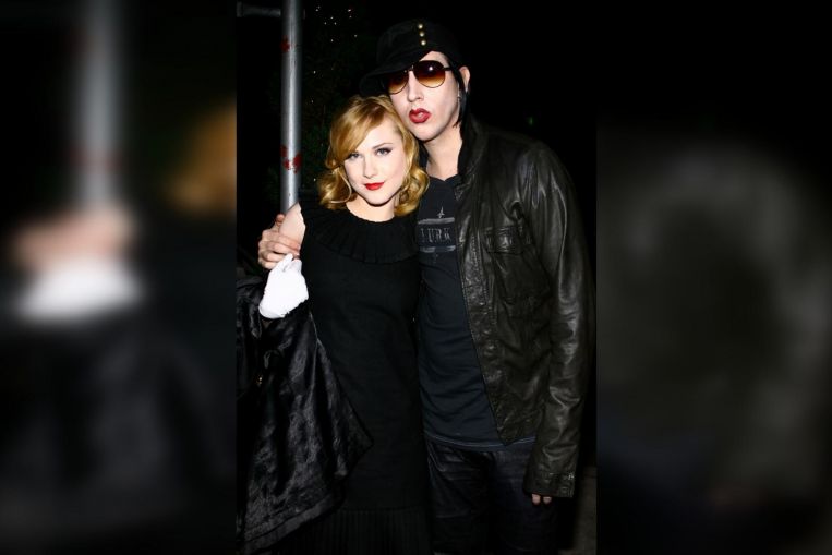 La actriz Evan Rachel Wood acusa a la cantante Marilyn Manson de abusar de ella 'horriblemente'