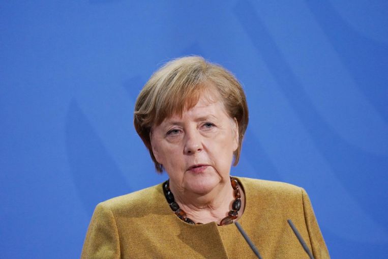 Merkel propone apertura gradual de tiendas, hoteles a partir de marzo