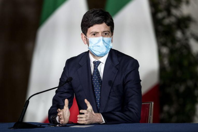 El ministro de Salud italiano espera que los casos de Covid-19 comiencen a disminuir a fines de la primavera