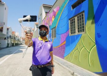 Los tours virtuales son un negocio lucrativo para algunos participantes del turismo en medio de la pandemia.