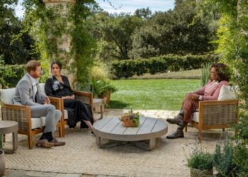 El padre de Meghan Markle dice que Oprah Winfrey está explotando a Meghan y Harry