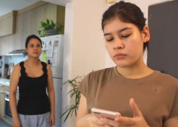 Crítica teatral: (des) convertirse en auténticos cuentos de madre e hija