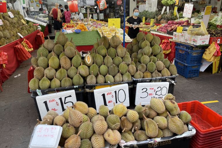 Cómo agarrar un durian barato: los suministros de parachoques significan súper gangas este año