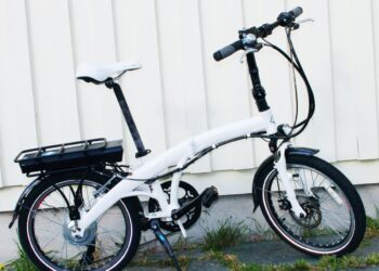 Bicicleta Eléctrica Plegable Blanca