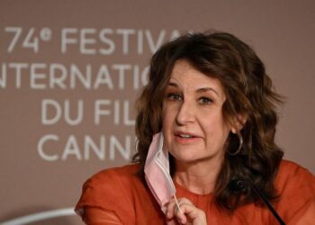 La biografía de Celine Dion impulsada por el amor en Cannes