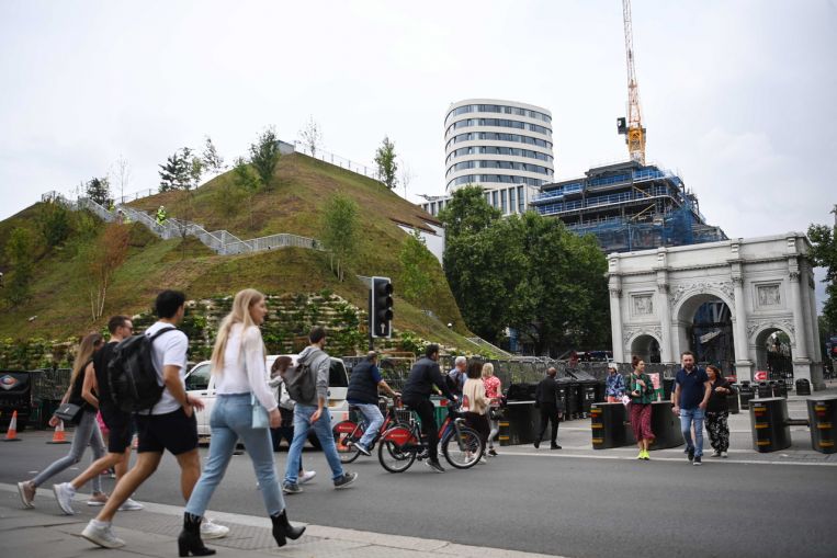 La nueva atracción de Londres, Marble Arch Mound enfrenta una batalla cuesta arriba para los visitantes