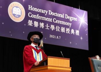 Chow Yun Fat recibió un doctorado honoris causa, recuerda su carrera como actor