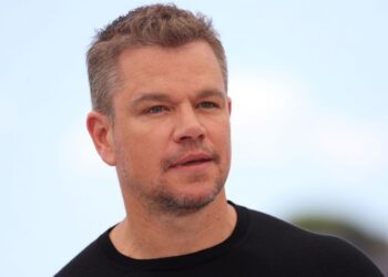 El actor estadounidense Matt Damon intenta aclarar los comentarios sobre el insulto anti-gay después de un motín