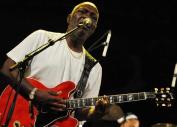 Jacob Desvarieux, pionero de la música zouk caribeña, muere a los 65 años