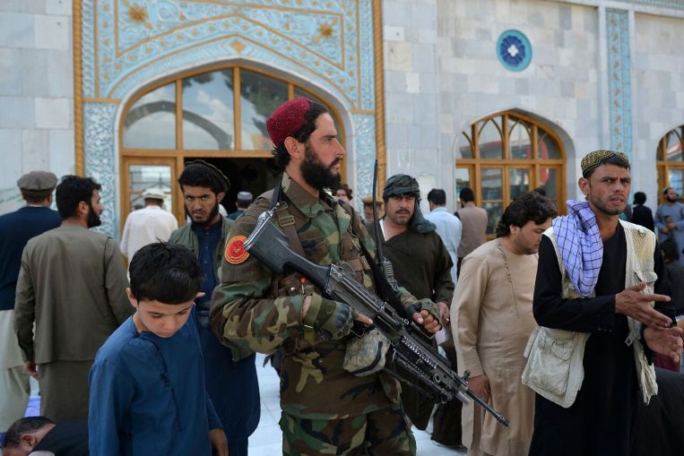 La UE dice que los talibanes deben respetar los derechos y garantizar la seguridad como condiciones para la ayuda