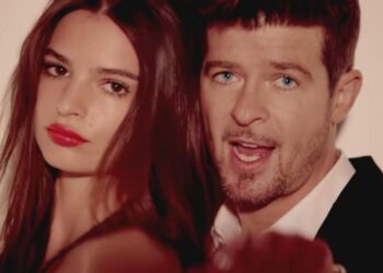 Emily Ratajkowski afirma que Robin Thicke sintió sus pechos en el set de Blurred Lines