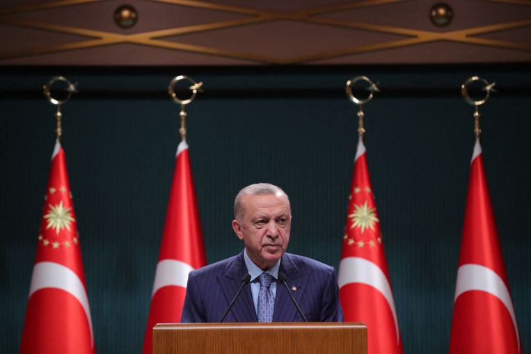 El presidente turco Erdogan se reunirá con Biden en Glasgow en medio de una disputa sobre aviones de combate.