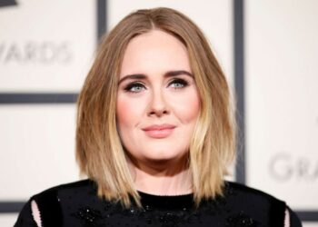 Adele regresa con nueva ferocidad en el álbum '30'