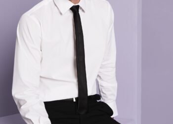 corbata estrecha