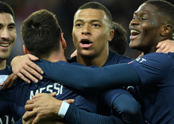 Kylian Mbappé hace historia en el PSG, se combina con Lionel Messi para derrocar al Lens y dar un paso importante hacia el título de la Ligue 1