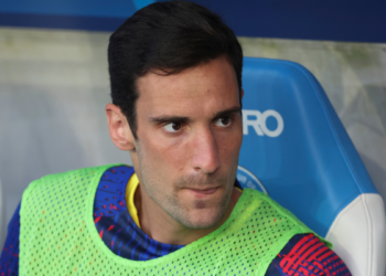 El portero del PSG Sergio Rico está en cuidados intensivos tras lesionarse 