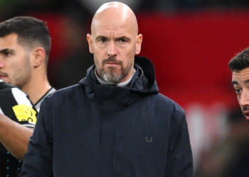 Los problemas del Manchester United empeoran con Erik ten Hag con una vergonzosa derrota en casa por 3-0 en la Copa EFL ante Newcastle