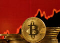FILE PHOTO: Bitcoin logo, representation of cryptocurrencies and rising stock graph are seen in this illustration taken, July 7, 2022. REUTERS/Dado Ruvic/Illustrations/File Photo